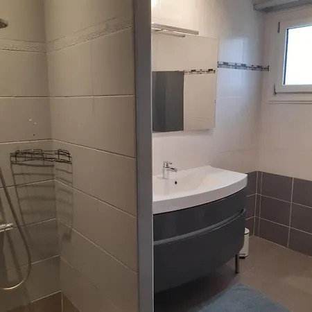 Maison 8 Personnes * Mézos